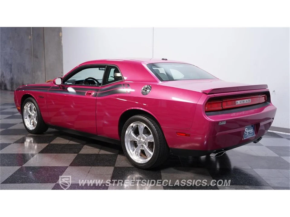 2010 Dodge Challenger 3rd Gen - Image 7 of 31
