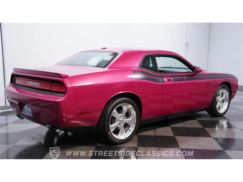 2010 Dodge Challenger 3rd Gen - Image 11 of 31