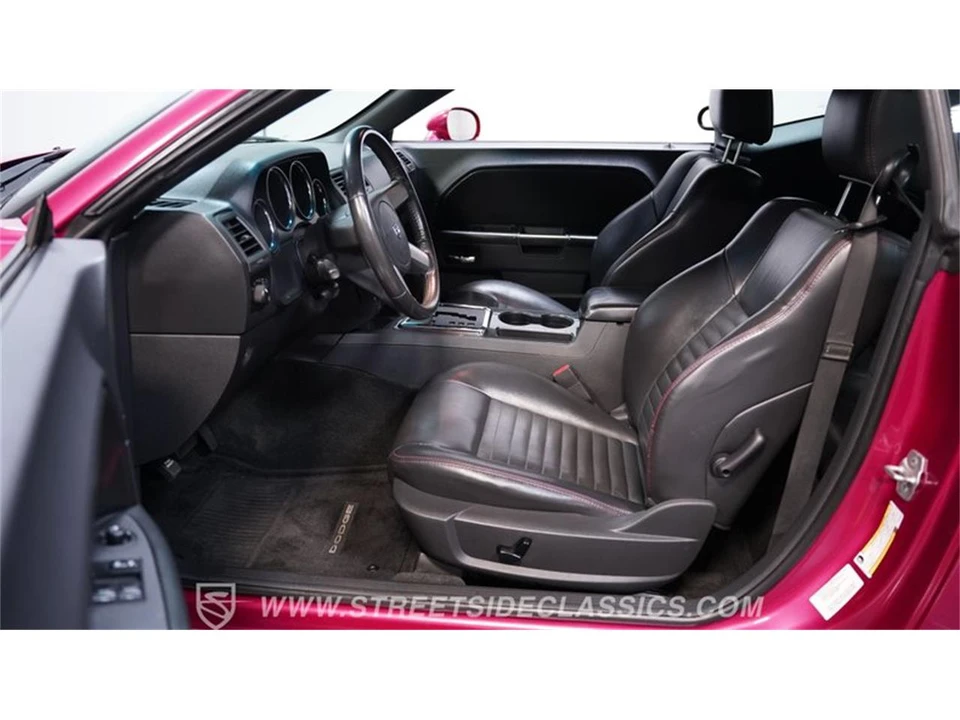 2010 Dodge Challenger 3rd Gen - Image 29 of 31