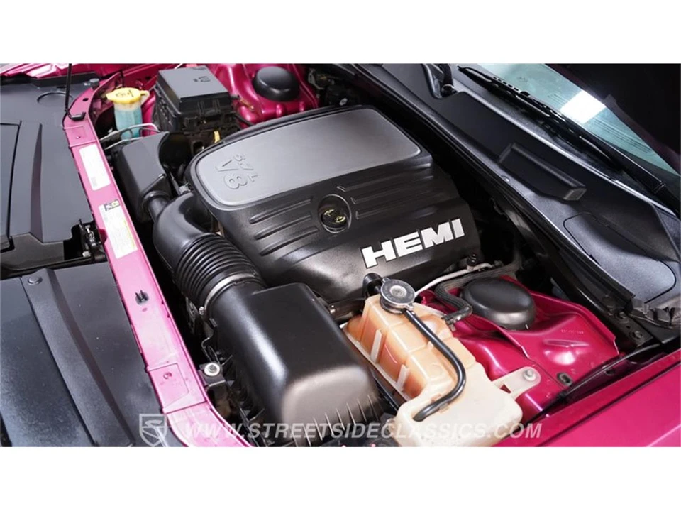 2010 Dodge Challenger 3rd Gen - Image 27 of 31