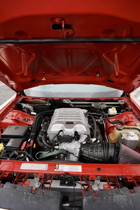 2010 Dodge Challenger 3rd Gen - Image 14 of 15