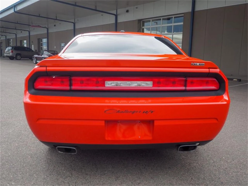 2010 Dodge Challenger 3rd Gen - Image 20 of 31
