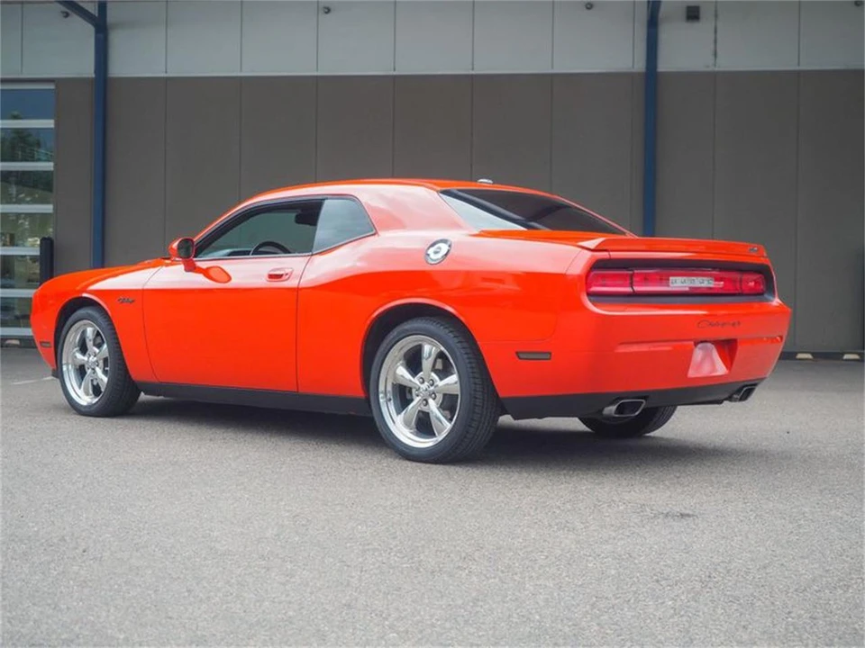 2010 Dodge Challenger 3rd Gen - Image 2 of 31