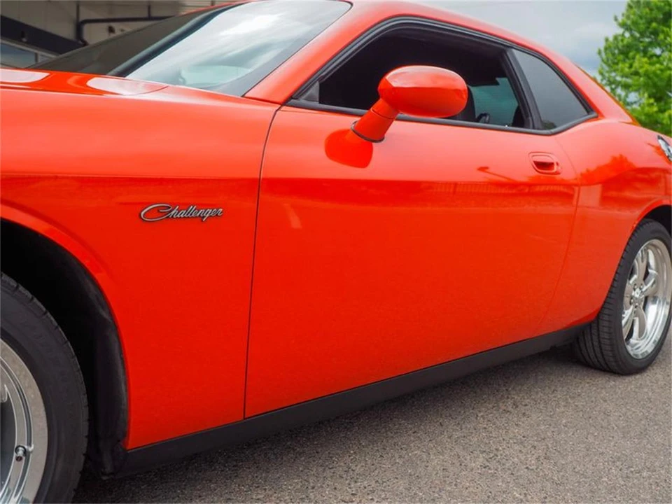 2010 Dodge Challenger 3rd Gen - Image 14 of 31