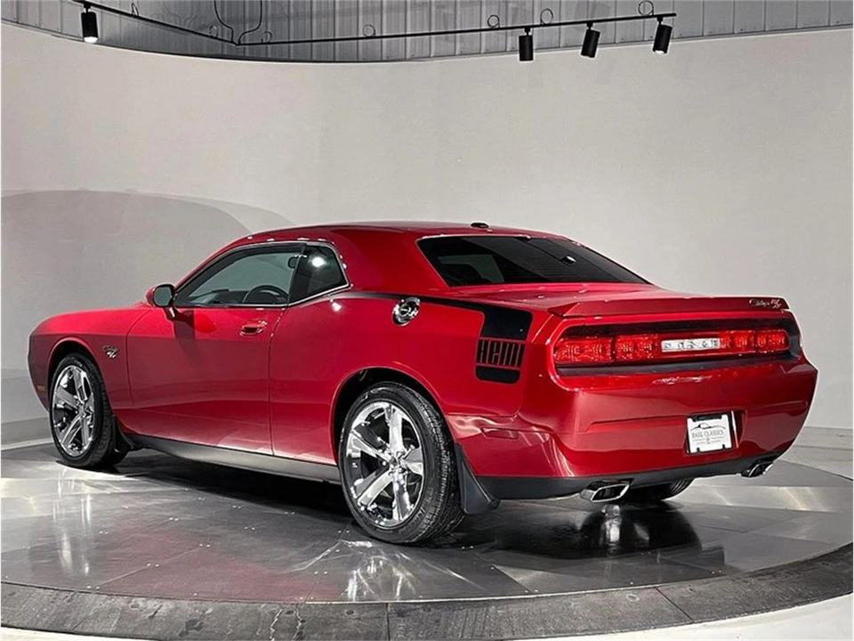 2010 Dodge Challenger 3rd Gen - Image 13 of 31