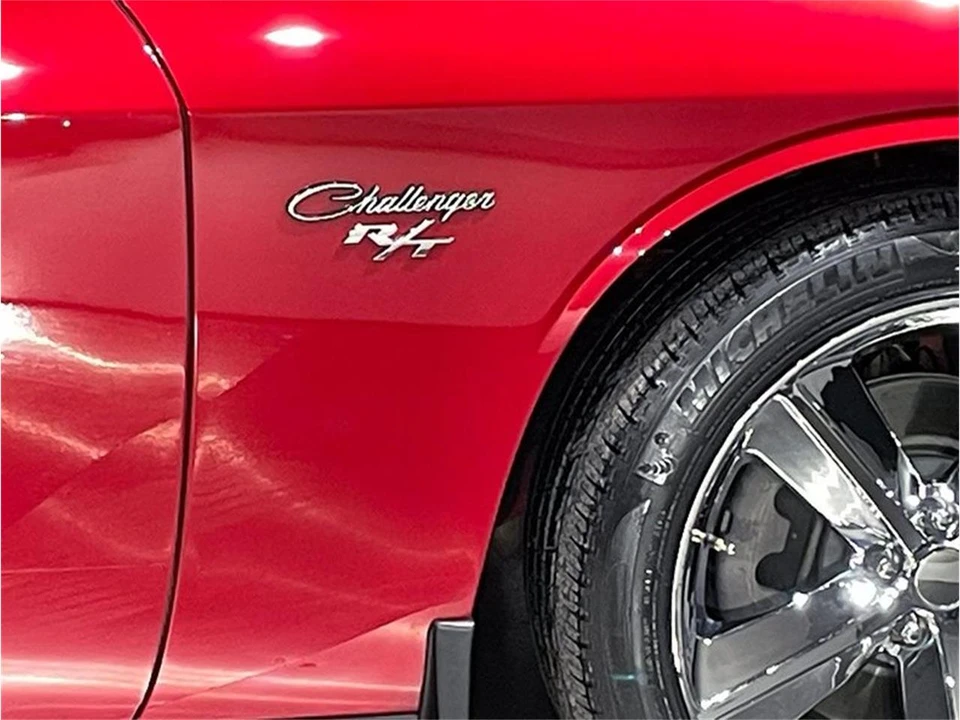 2010 Dodge Challenger 3rd Gen - Image 9 of 31