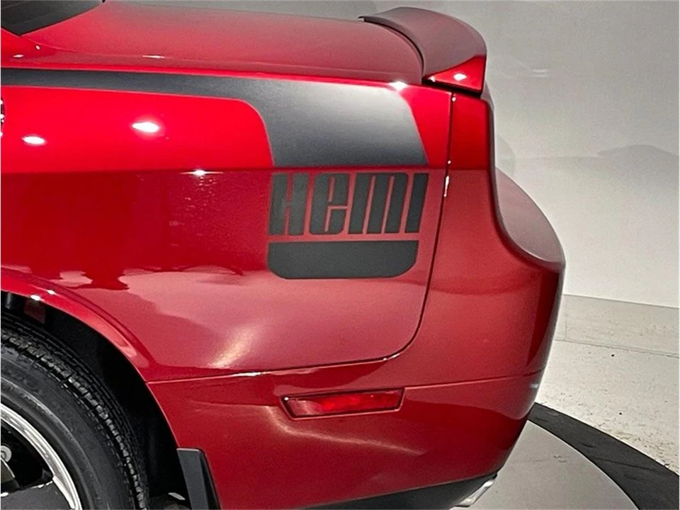 2010 Dodge Challenger 3rd Gen - Image 14 of 31