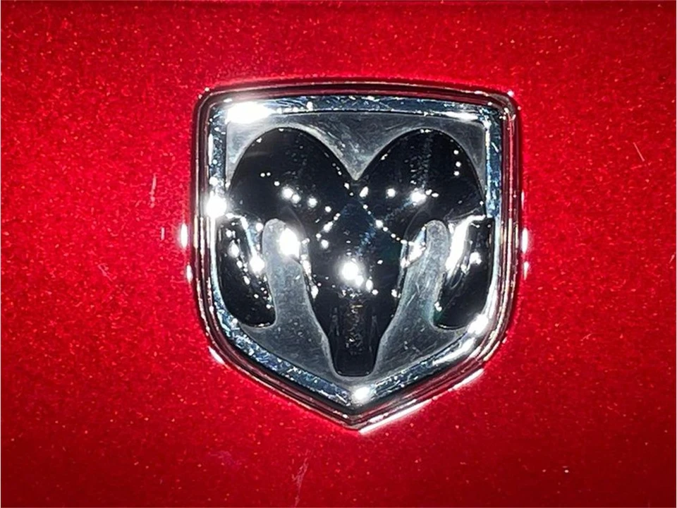2010 Dodge Challenger 3rd Gen - Image 6 of 31