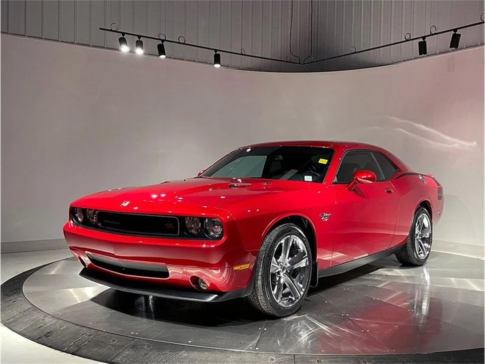 2010 Dodge Challenger 3rd Gen - Image 2 of 31