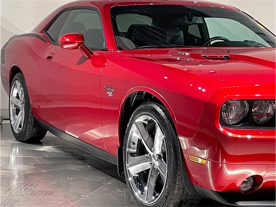 2010 Dodge Challenger 3rd Gen - Image 23 of 31