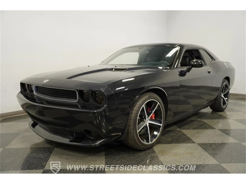 2010 Dodge Challenger 3rd Gen - Image 18 of 31