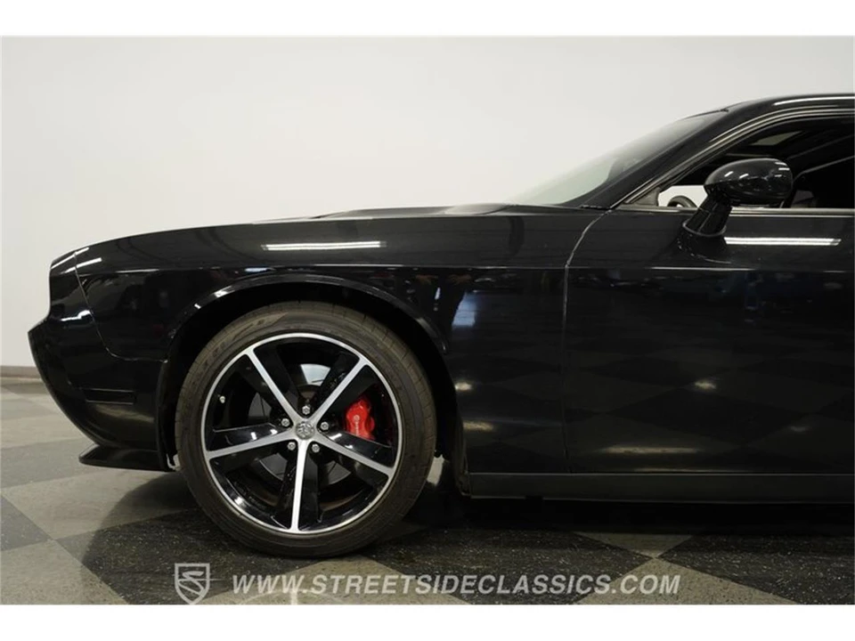 2010 Dodge Challenger 3rd Gen - Image 23 of 31