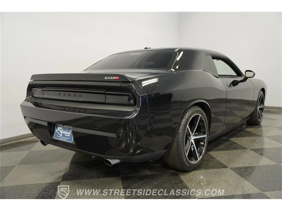 2010 Dodge Challenger 3rd Gen - Image 11 of 31