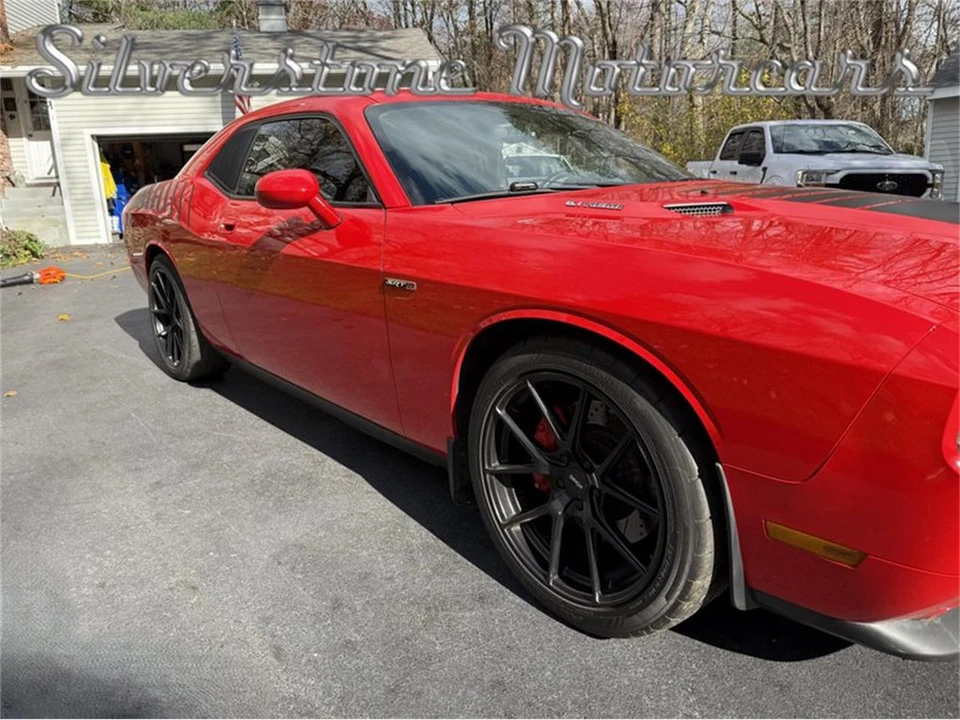 2010 Dodge Challenger 3rd Gen - Image 16 of 31