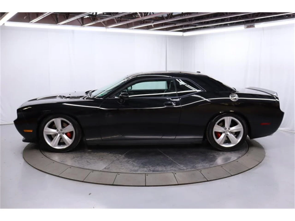 2010 Dodge Challenger 3rd Gen - Image 4 of 31