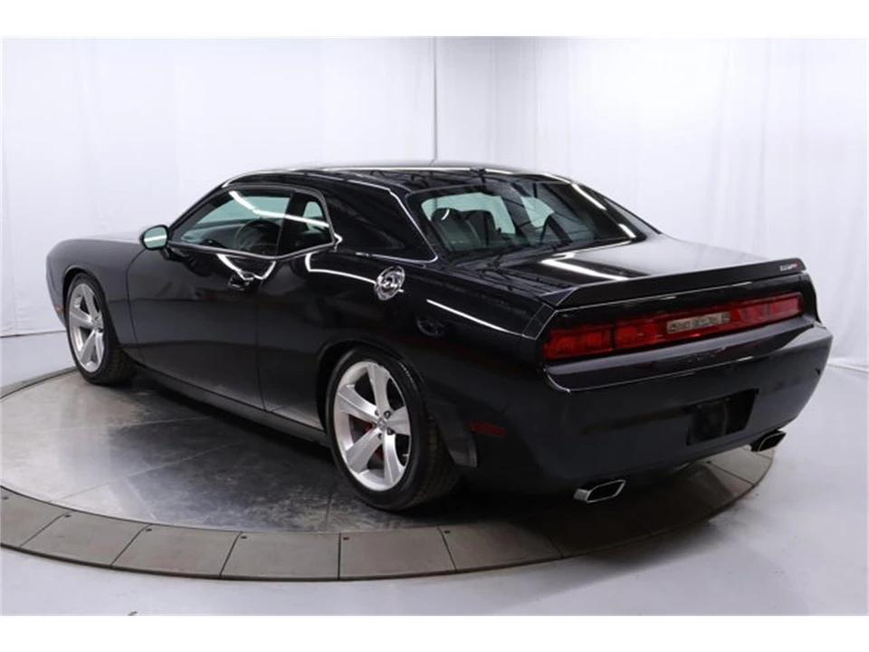 2010 Dodge Challenger 3rd Gen - Image 5 of 31