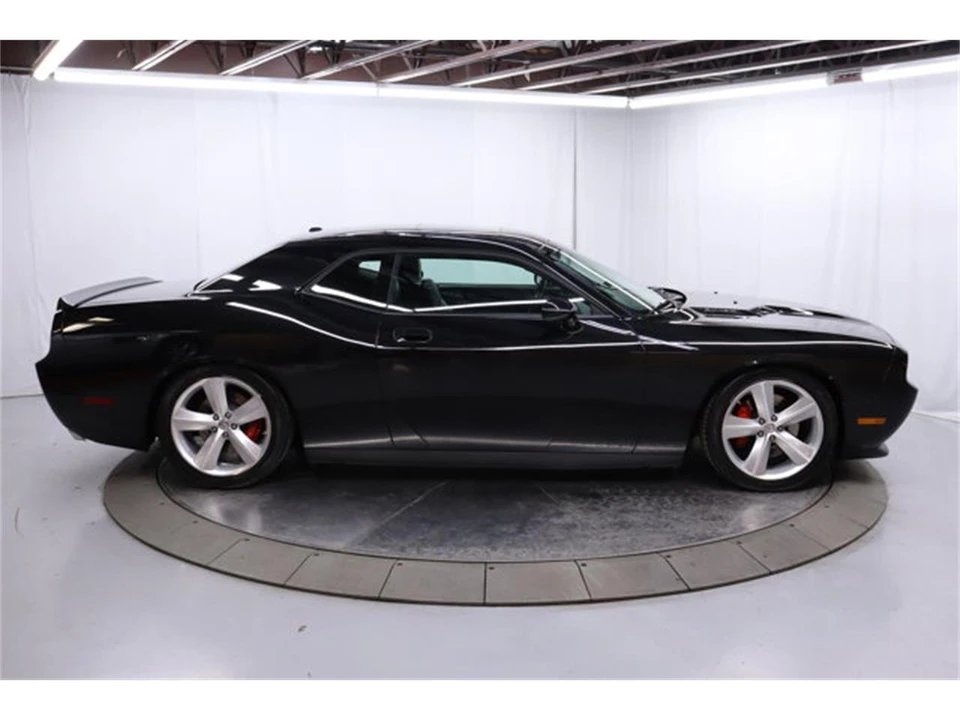 2010 Dodge Challenger 3rd Gen - Image 8 of 31