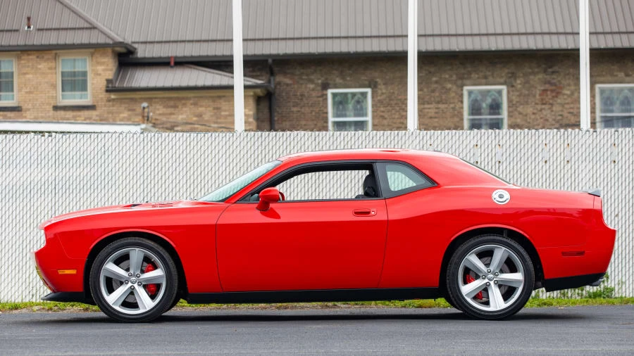 2010 Dodge Challenger 3rd Gen - Image 2 of 18