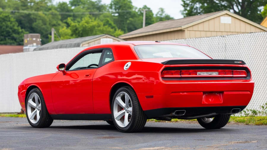 2010 Dodge Challenger 3rd Gen - Image 3 of 18