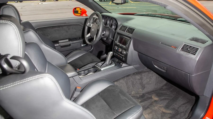 2010 Dodge Challenger 3rd Gen - Image 5 of 18