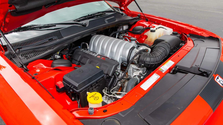 2010 Dodge Challenger 3rd Gen - Image 7 of 18