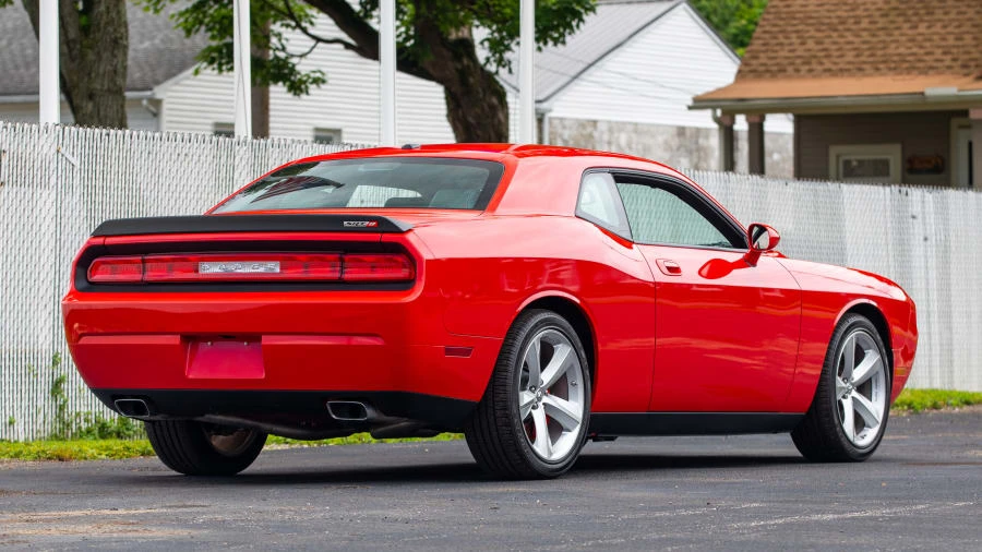 2010 Dodge Challenger 3rd Gen - Image 15 of 18