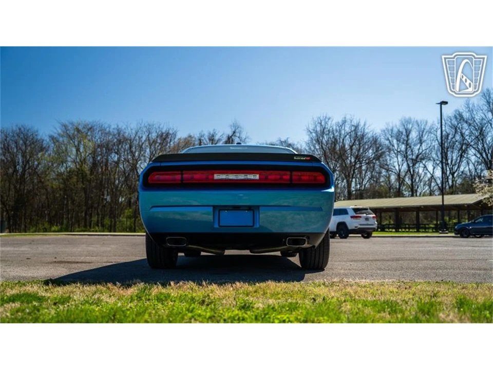 2010 Dodge Challenger 3rd Gen - Image 16 of 31