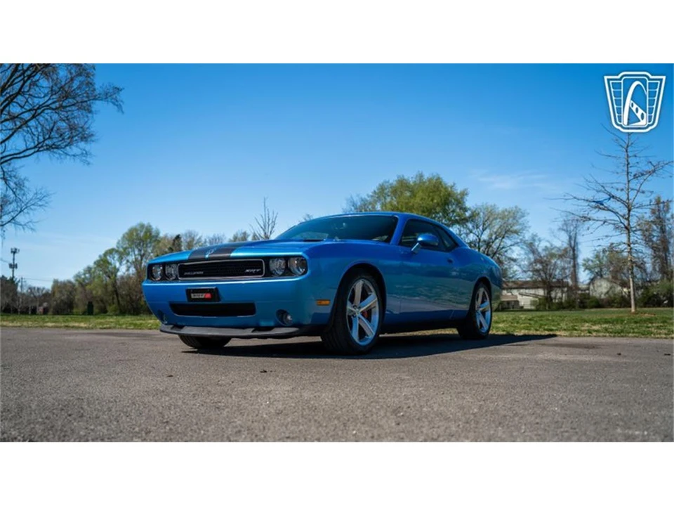 2010 Dodge Challenger 3rd Gen - Image 7 of 31