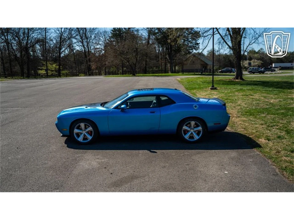 2010 Dodge Challenger 3rd Gen - Image 8 of 31