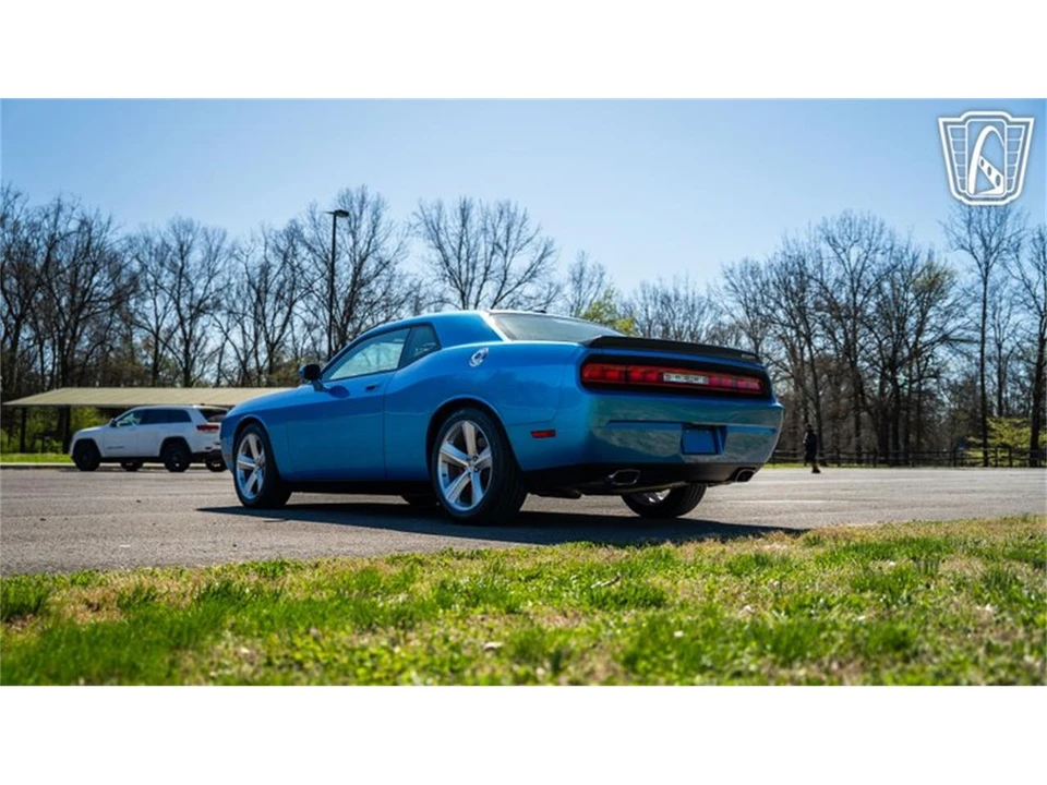 2010 Dodge Challenger 3rd Gen - Image 13 of 31