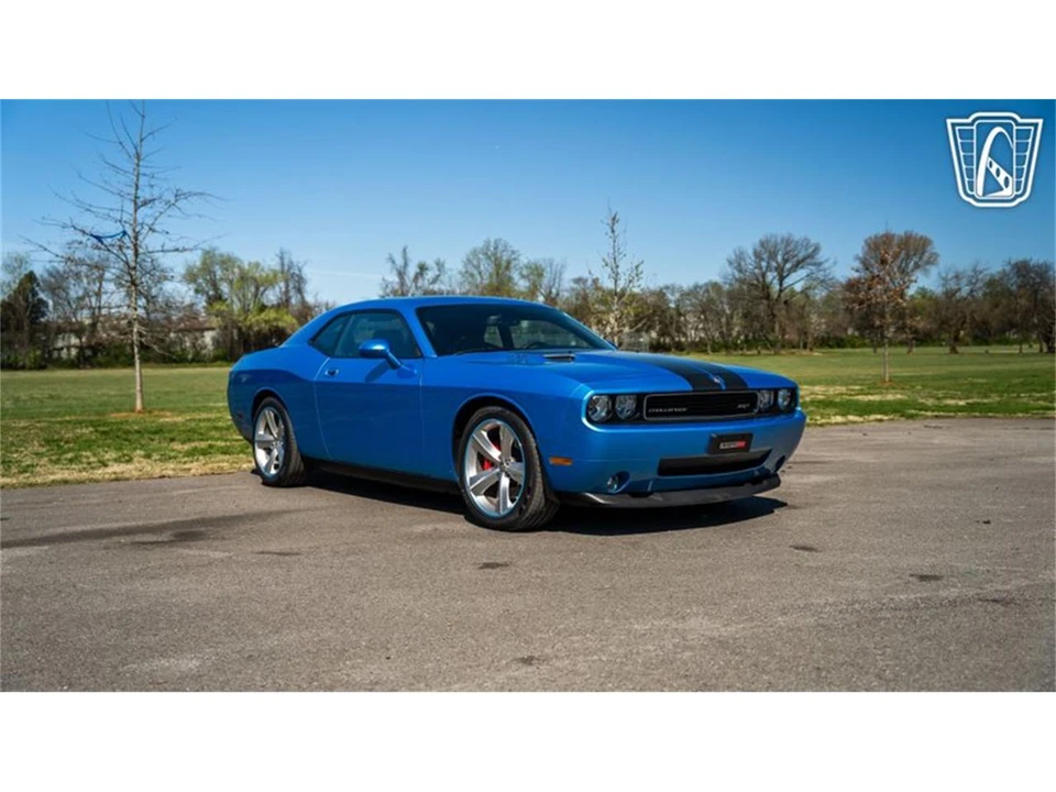2010 Dodge Challenger 3rd Gen - Image 24 of 31