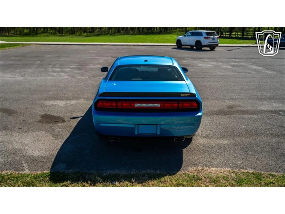 2010 Dodge Challenger 3rd Gen - Image 14 of 31