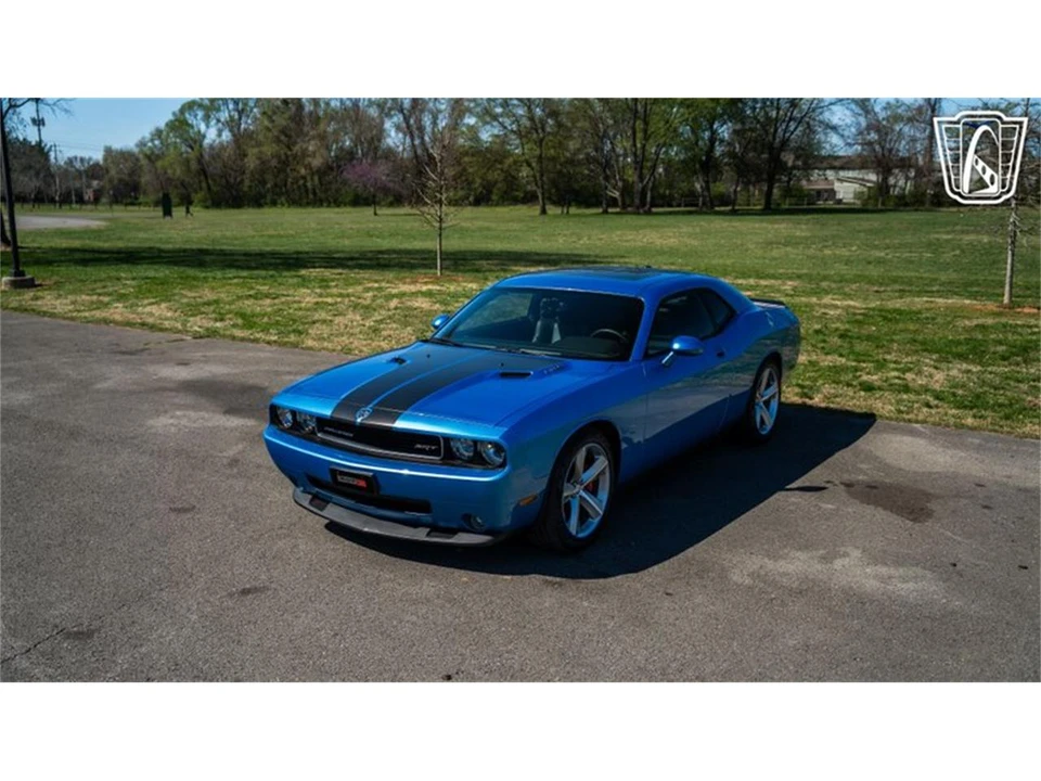 2010 Dodge Challenger 3rd Gen - Image 5 of 31