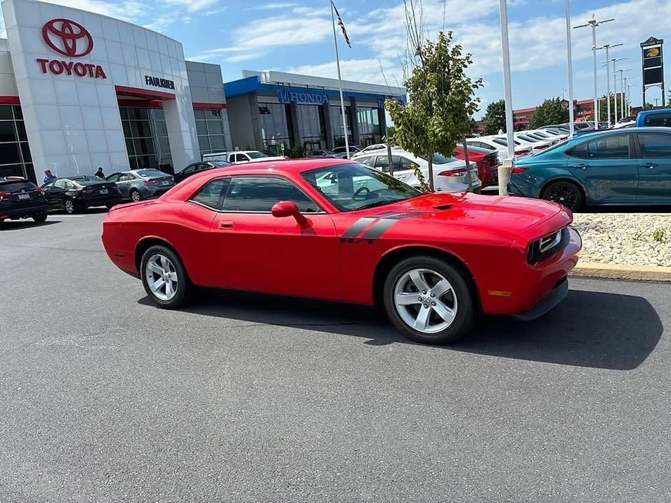 2010 Dodge Challenger 3rd Gen - Image 3 of 19