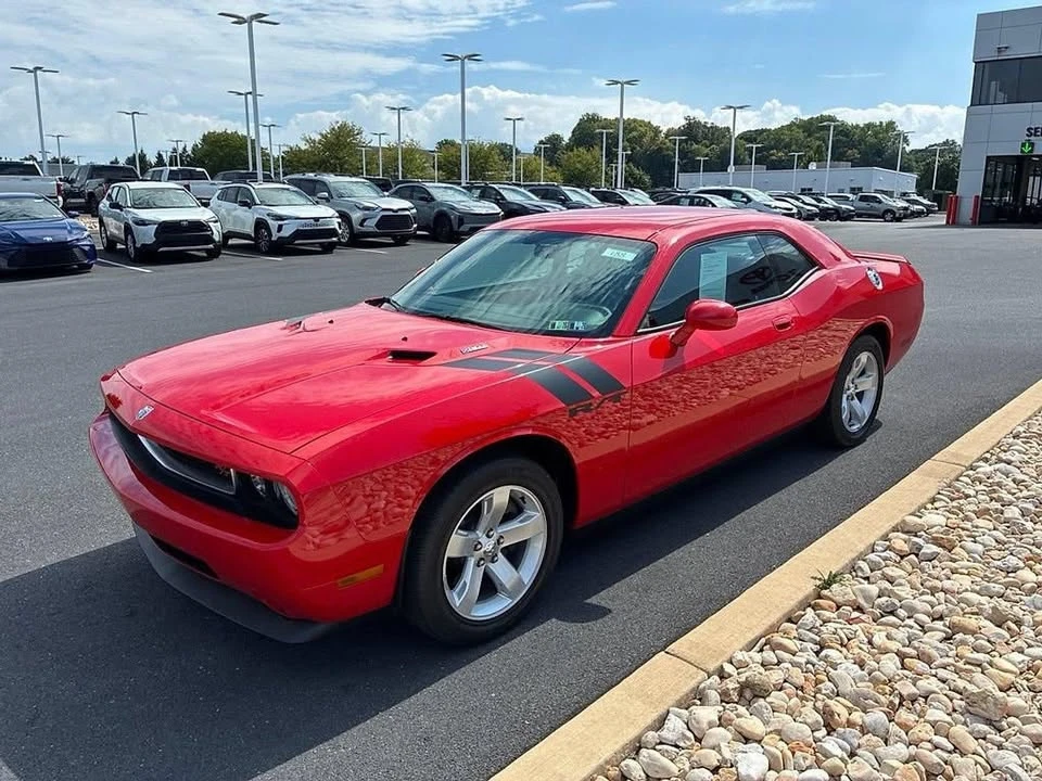 2010 Dodge Challenger 3rd Gen - Image 15 of 19