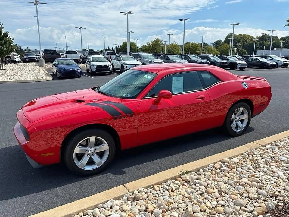 2010 Dodge Challenger 3rd Gen - Image 14 of 19