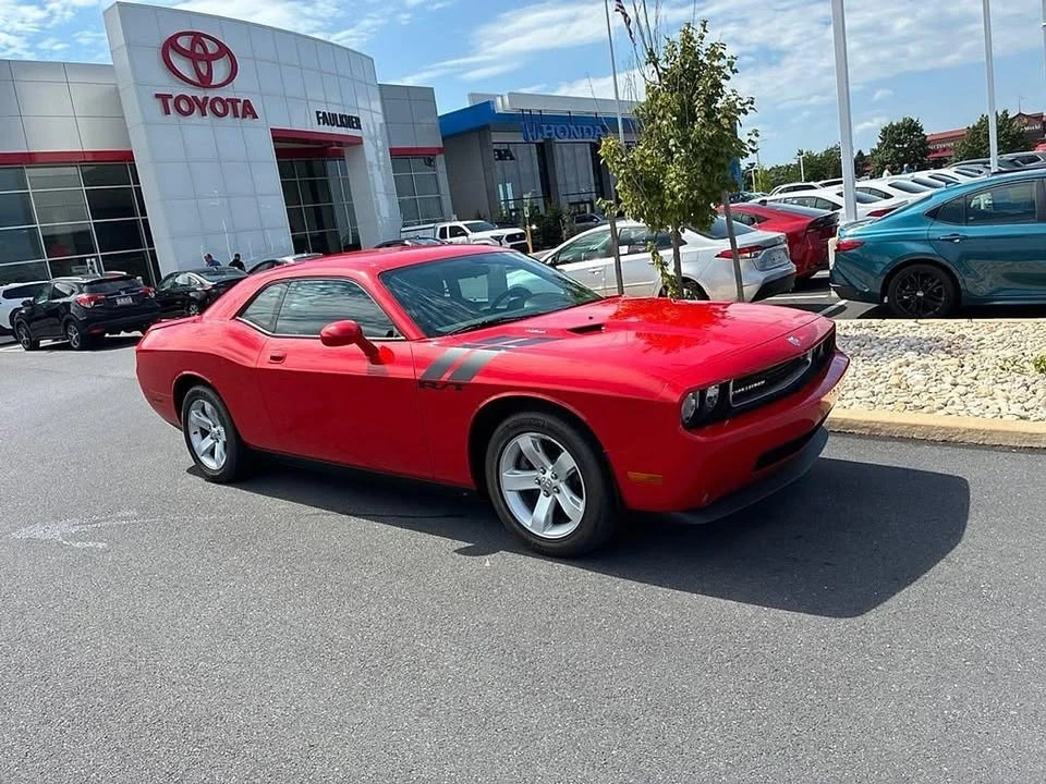 2010 Dodge Challenger 3rd Gen - Image 2 of 19