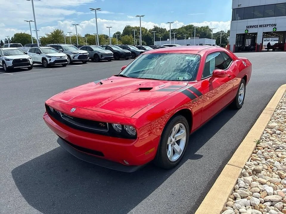 2010 Dodge Challenger 3rd Gen - Image 16 of 19