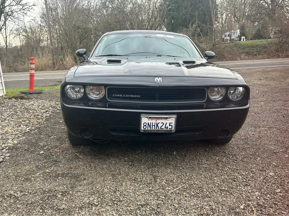 2010 Dodge Challenger 3rd Gen - Image 2 of 9