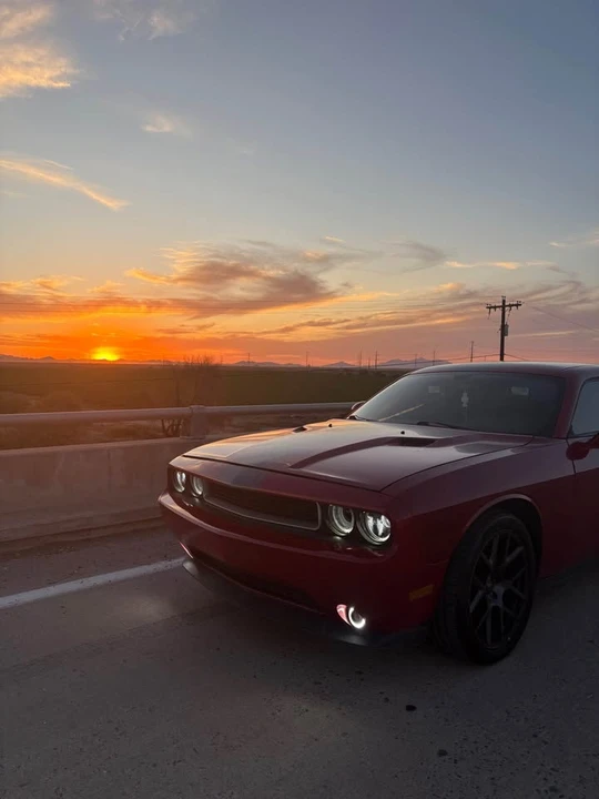2010 Dodge Challenger 3rd Gen - Image 4 of 5