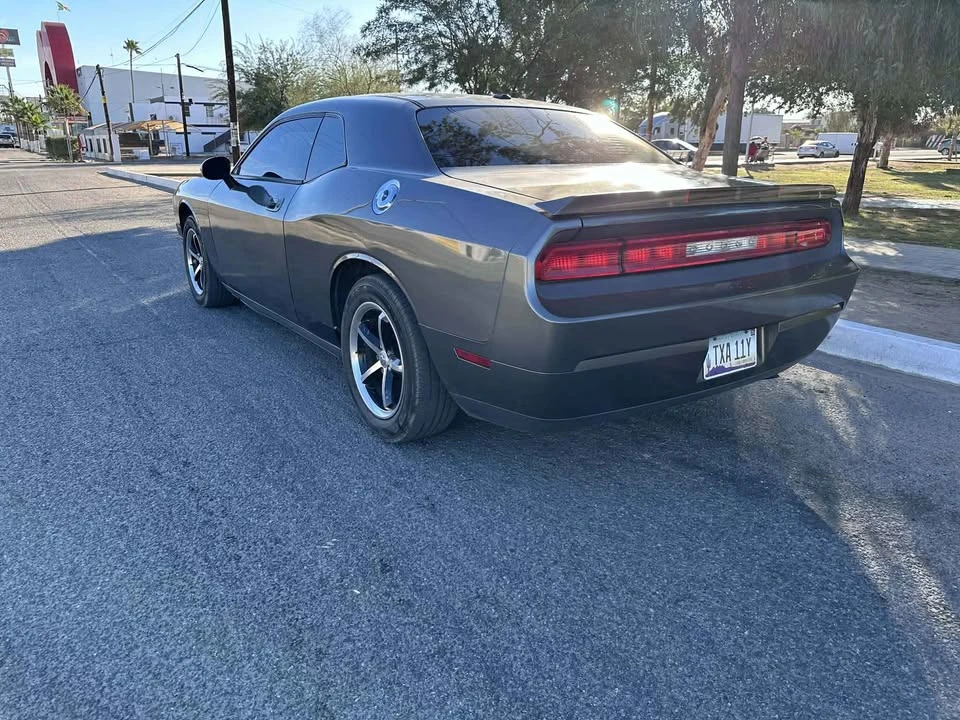 2010 Dodge Challenger 3rd Gen - Image 2 of 3