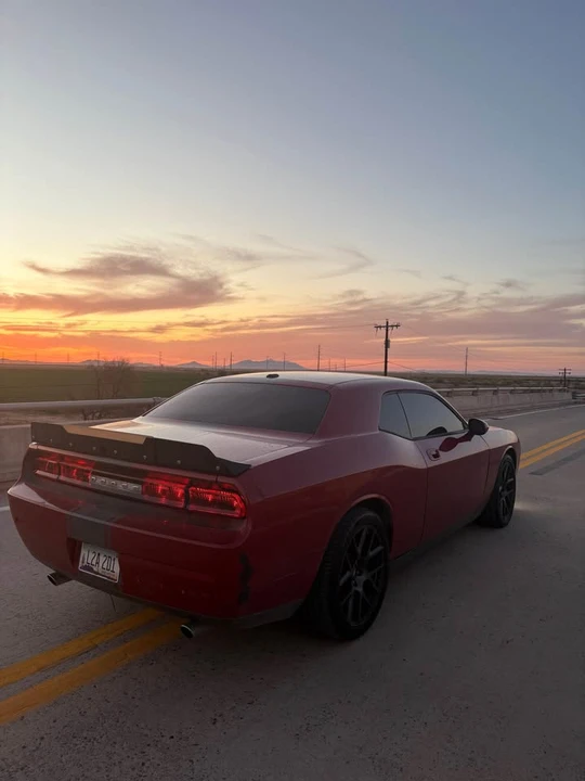 2010 Dodge Challenger 3rd Gen - Image 3 of 5