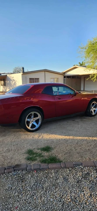 2010 Dodge Challenger 3rd Gen - Image 5 of 7