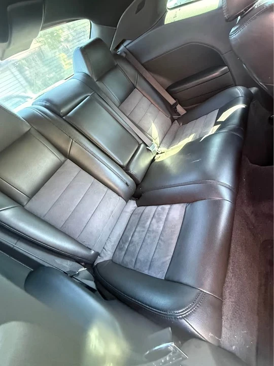 2010 Dodge Challenger 3rd Gen - Image 8 of 12