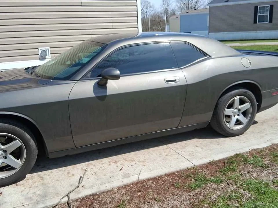 2010 Dodge Challenger 3rd Gen - Image 3 of 4