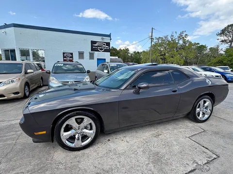 2010 Dodge Challenger Coupe 2D