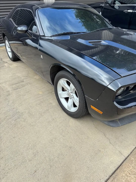 2010 Dodge Challenger 3rd Gen - Image 9 of 10