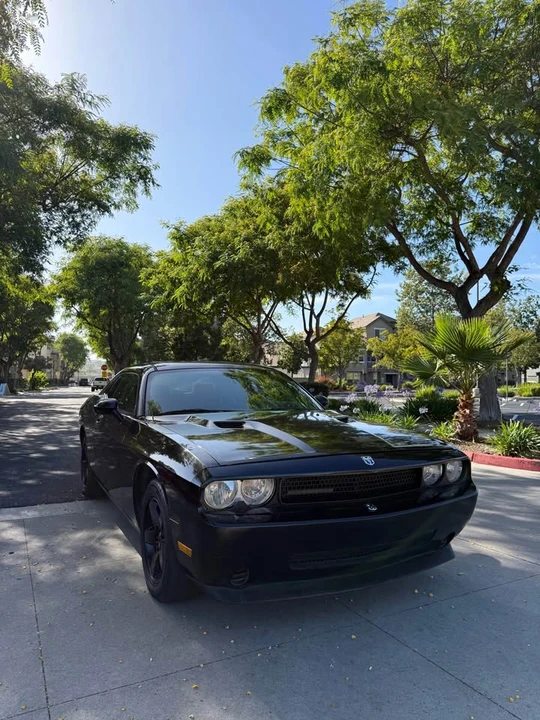 2010 Dodge Challenger 3rd Gen - Image 5 of 6