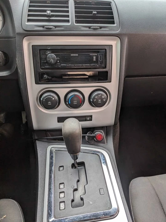2010 Dodge Challenger 3rd Gen - Image 11 of 13