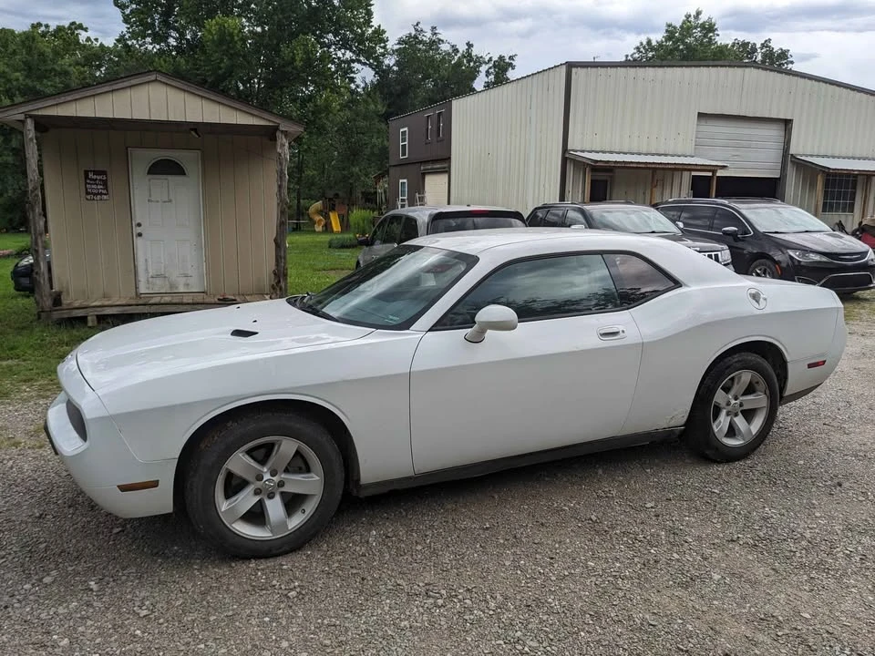 2010 Dodge Challenger 3rd Gen - Image 6 of 13
